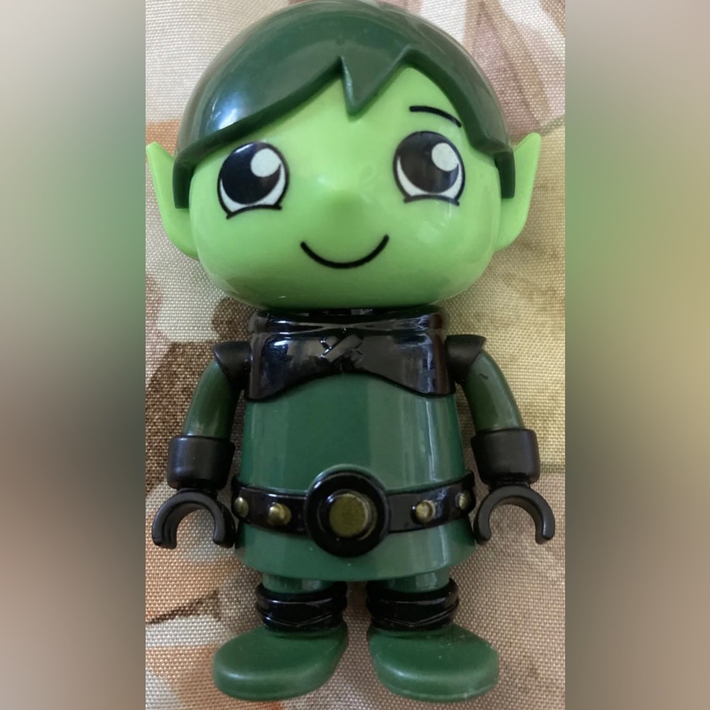 Bonkers Blind Bag Ryan Green Elf Figure About 3"